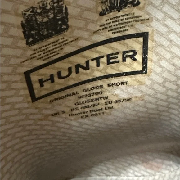 Hunter Glossy Black Short Waterproof Boots size 5 women’s - Picture 9 of 12